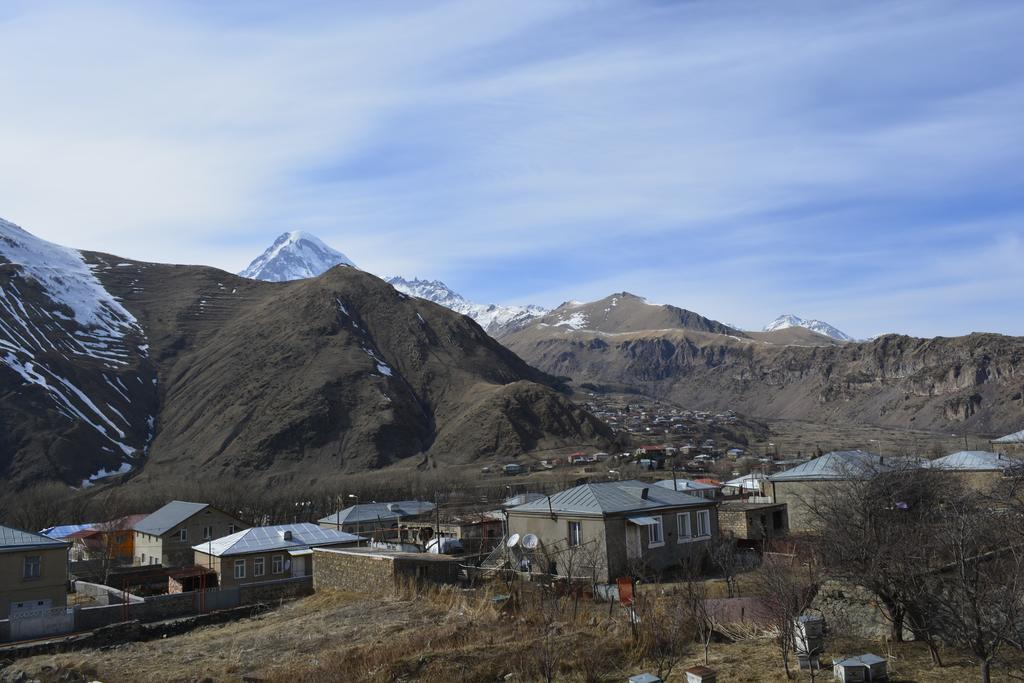 Zaza'S House Hotell Kazbegi Eksteriør bilde