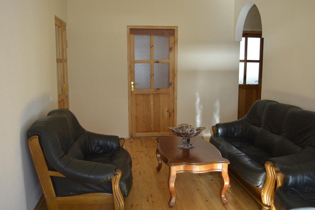 Zaza'S House Hotell Kazbegi Eksteriør bilde