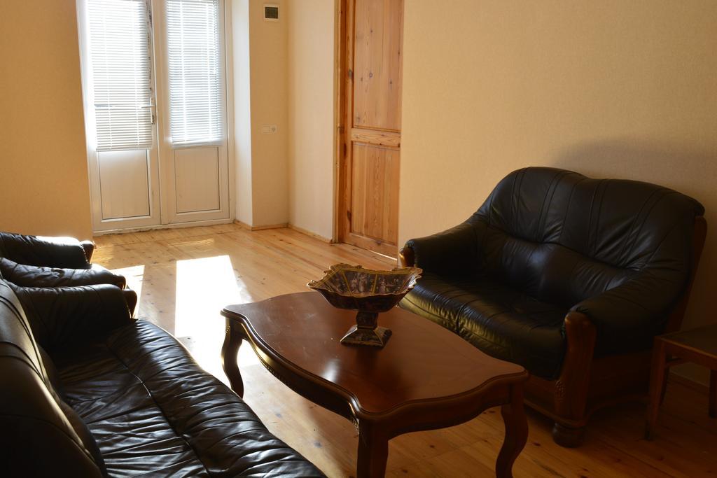 Zaza'S House Hotell Kazbegi Eksteriør bilde